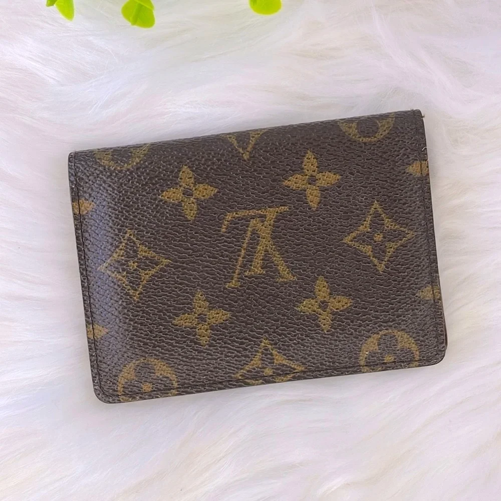 Louis Vuitton Monogram Card Holder - Picture 2 of 9